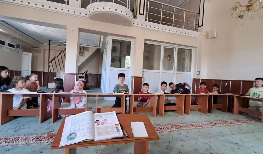 İmamoğlu Köyü'nde Yaz Kur'an Kursu Coşkusu