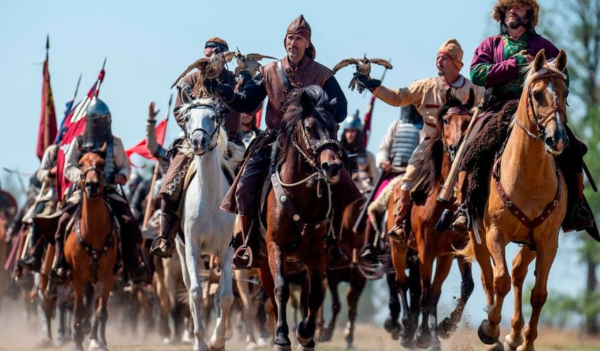 Macaristan'da görkemli Türk kurultayı