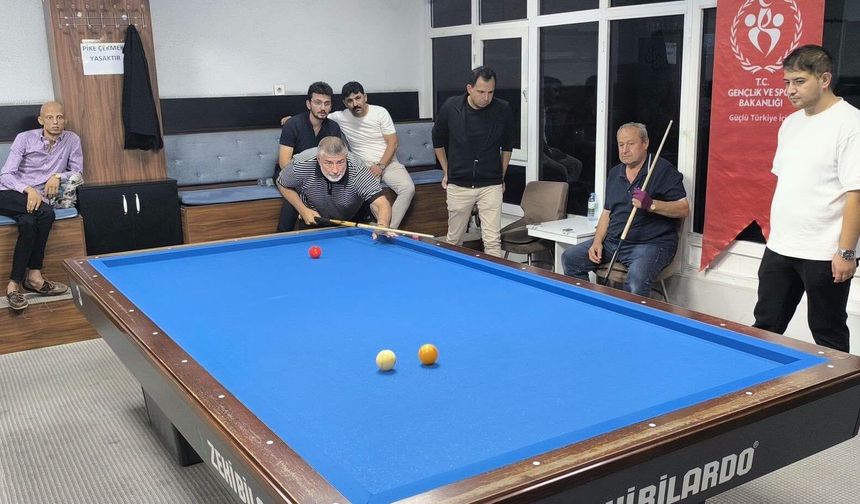 Kırıkkale’de 3 Bant Bilardo Heyecanı Başladı