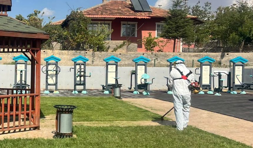Yahşihan Belediyesi Parklarda Çalışmalarını Sürdürüyor