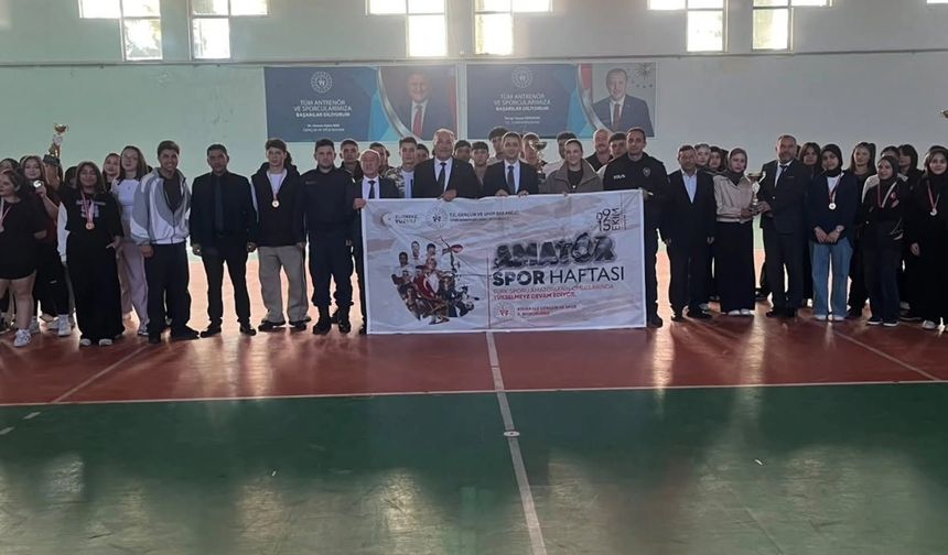 Keskin’de Genç Sporcular Ödüllerine Kavuştu