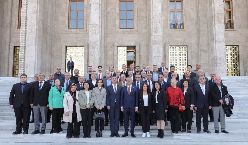 YENİ Parti Kırıkkale Heyetinden Özgür Özel'e Ziyaret