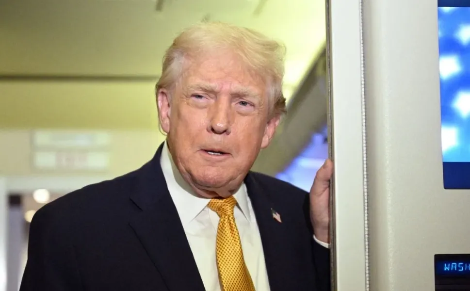 Trump’tan İran Mesajı: “Kırmızı Çizgiler Aşılmaya Başlandı”