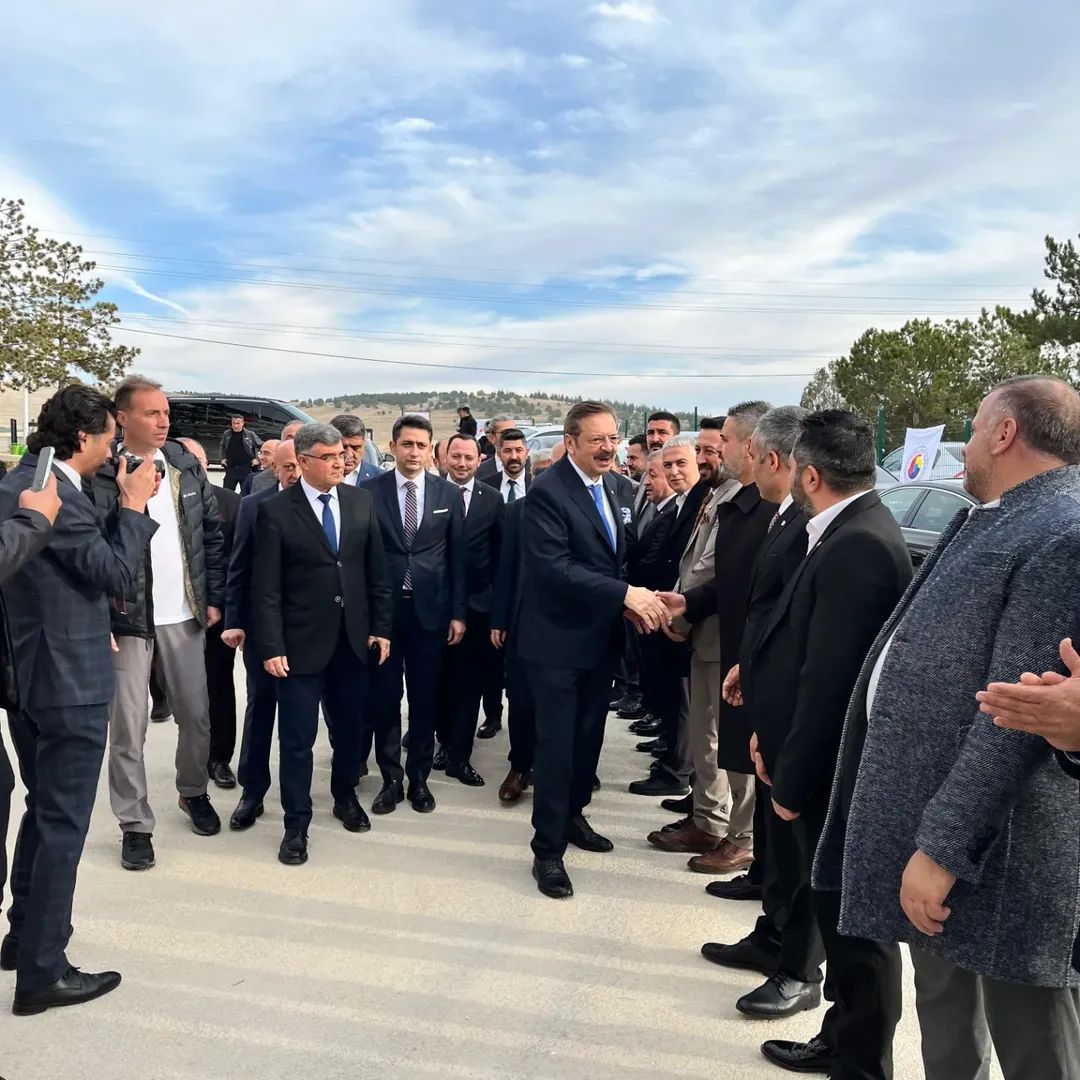 F B I M G 1764344991082