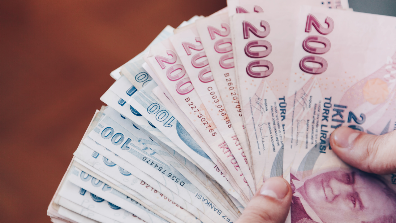 Asgari Ucret Belli Oldu 28 Bin 75 Lira