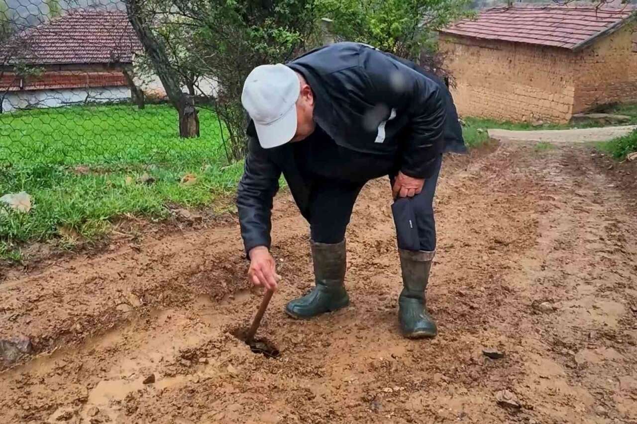 Toprak Kaymasi 002