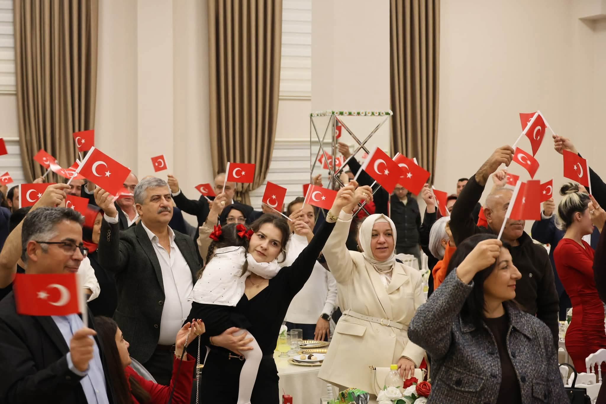Cumhuriyet Balosunda Cumhuriyet sevgisi